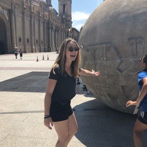 Meet your Posher, Sarah